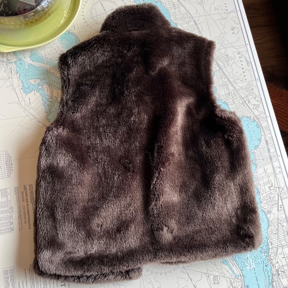 Brown Faux Fur New York & Co Vest - Picture 5 of 5